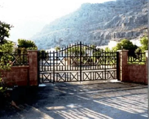 Apartamento George Pefkos